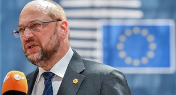 Не заигрывайте с темой выхода Греции из еврозоны - экс-глава Европарламента