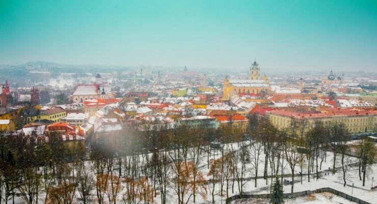 Консульство Литвы за год выдало украинцам 100 тысяч виз