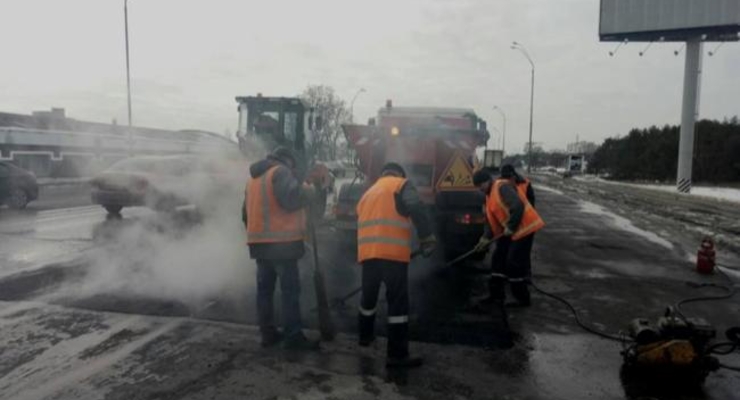 Украинские дороги требуют срочного ремонта