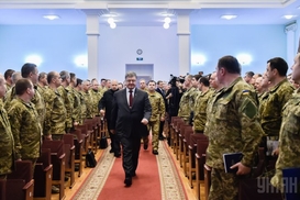 Порошенко назвал сумму, которую выделят на новые вооружения в 2017 году