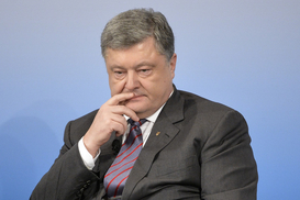 Порошенко продлил работу главе НКРЭКУ на 18 месяцев
