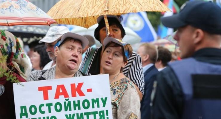 Украинцы активно повышают зарплатные требования