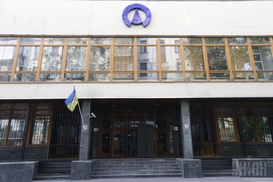 Без стука и с бензопилой: НАБУ проводит обыски в Укрнафте