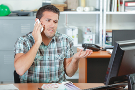 Украинцы смогут пожаловаться на плохие коммуслуги по телефону