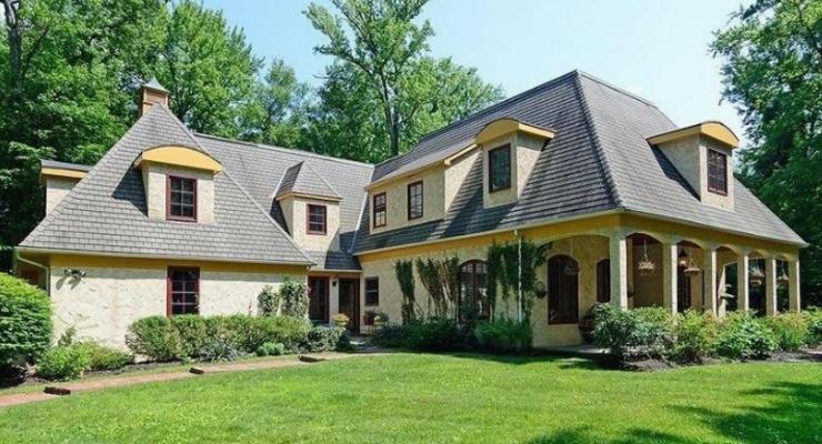 Подруга Кличко продает дом за два миллиона долларов
