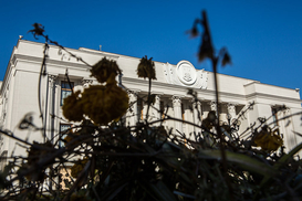 Быть безработным в Украине выгодно - мнение