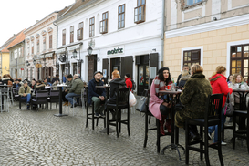 Депутаты хотят запретить рестораны в жилых домах