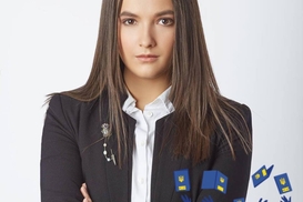 За поход в театр с 27-летней замминистра украинец заплатил 9 тысяч гривен