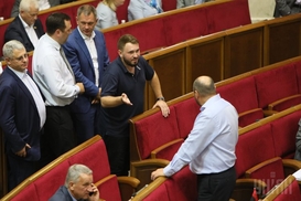 Пенсии, штрафы и проверки: что приняла Рада в июле