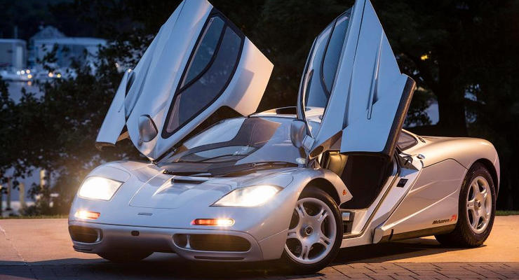 Роскошный гиперкар 90-х продадут по цене пяти новых Bugatti