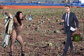 Плывут арбузы: соцсети высмеяли Гройсмана