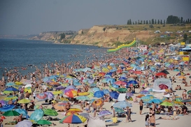 Не для слабонервных: туристы "атаковали"  курорт под Одессой