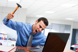 Компьютерный вирус массово атакует украинцев: как уберечься