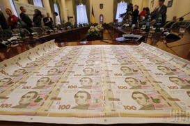 Стало известно, кто может быть изображен на новой тысячной купюре