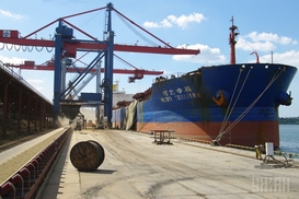 В порту Южный впервые за пять лет отгрузили нефть