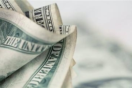 НБУ ослабил гривню на 5 копеек