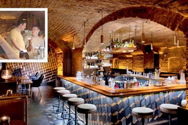 Романа Насирова заметили в одном из самых модных баров Киева