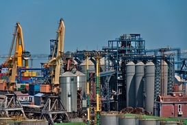 Гройсман обвинил ФГИУ в срыве приватизации Одесского припортового