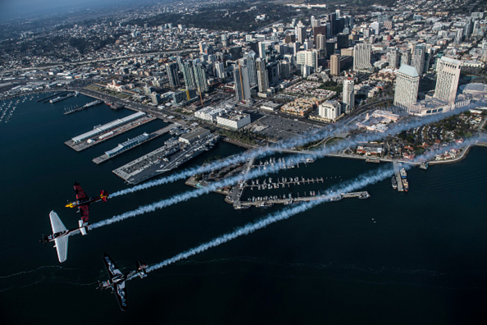 Как украинцу уехать на работу в Канаду