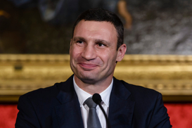 Стало известно, кто из чиновников не платит за "коммуналку" - СМИ