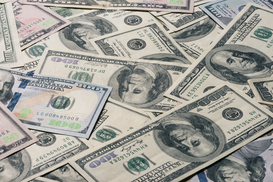 К закрытию межбанка доллар набрал 6 копеек