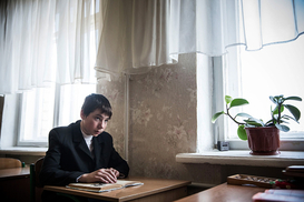 Украинским учителям повысили зарплаты