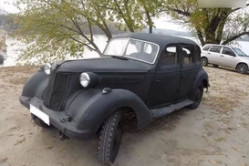 В Украине продают немецкий лимузин эпохи Гитлера за 5 тысяч долларов