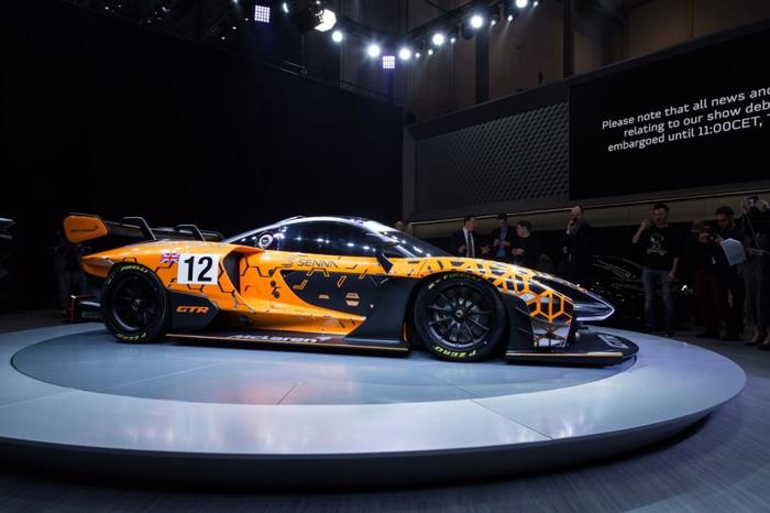 На автосалоне в Женеве показали самый быстрый гиперкар McLaren