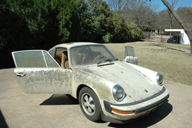 Старый Porsche продают за 20 тысяч долларов