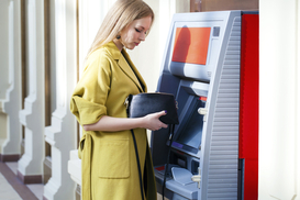 Банкомат "съел" карточку: что делать