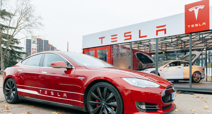 Tesla резко повысила цены на автомобили в Китае