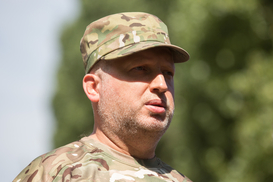 Сколько заработал в июне секретарь СНБО Турчинов