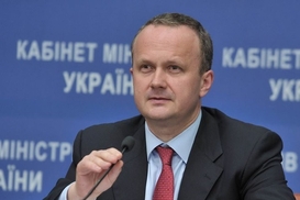 Сколько заработал в июне министр экологии Семерак