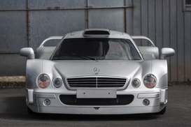 В США за 5 млн долларов продают редкий суперкар Mercedes