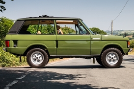 В Британии за 100 тысяч фунтов стерлингов продали “королевский“ Range Rover