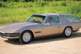 Sotheby’s за миллион долларов продает уникальный Ferrari известного музыканта