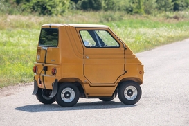 В Лондоне выставлен на торги самый маленький и дешевый электрокар в мире