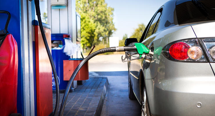 В Украине упали цены на бензин