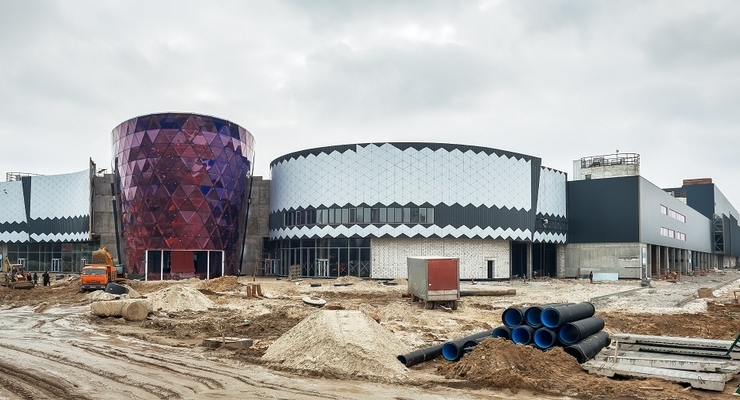 Компания КБ "Надра" купила на аукционе ТРЦ Respublika
