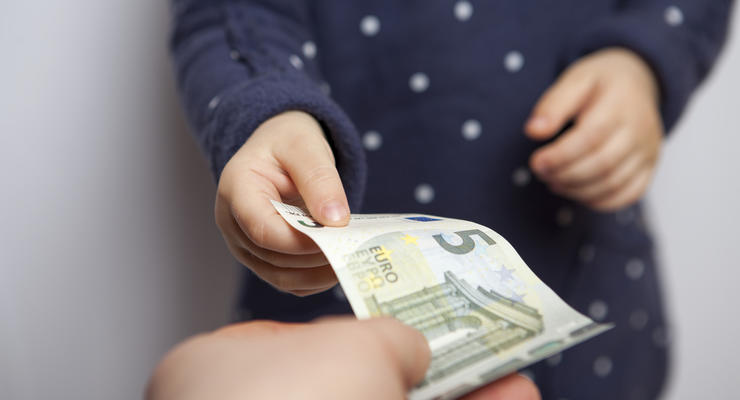 В Минюсте отчитались о взыскании долгов по алиментам в 2018