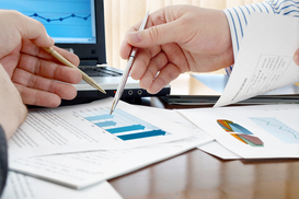 Рекомендации экономиста: Куда инвестировать простому украинцу (инфографика)