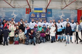 КРИСТАЛБАНК вместе с детьми спортивного проекта Kids Autism Games поддержали хоккейную команду "Чайка"