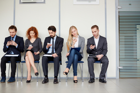 "Индекс смартфона": Сколько смартфонов могут купить украинцы за среднюю зарплату