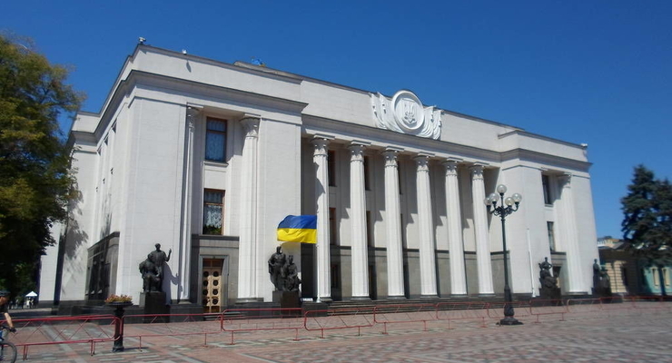 Западные социологи: "Слуга народа", "Оппозиционная платформа - За жизнь", "Батькивщина" - лидеры рейтингов