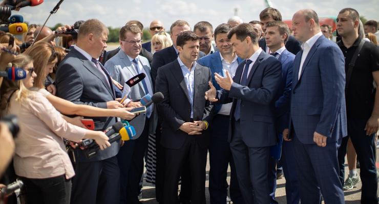 Зеленский пообещал построить аэропорт в Днепре