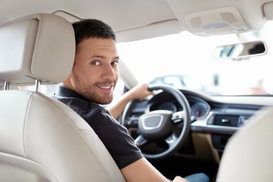 Зеленский внес в Раду "неотложный" законопроект по "евробляхам"