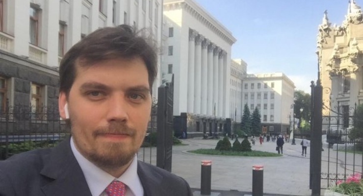 Когда политик начинает вмешиваться в цену, это приводит к неэффективности, коррупции и популизму, - премьер-министр