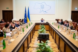 Участники топливного рынка просят новый Кабмин отменить спецпошлины на импорт трубопроводного российского ДТ