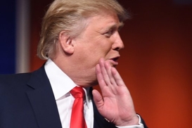 Трамп назвал причину блокировки военной помощи Украине