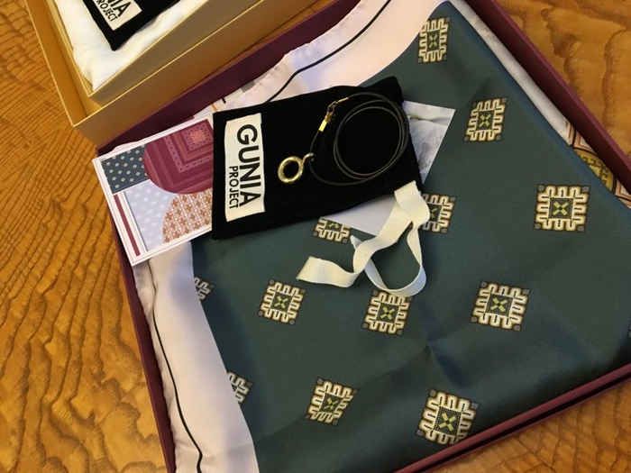 В Эстонии Зеленскому подарили электровелосипед